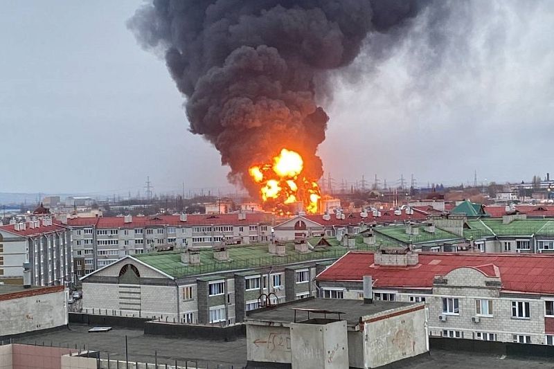 В Минобороны прокомментировали удар по нефтебазе в Белгороде украинскими вертолетами