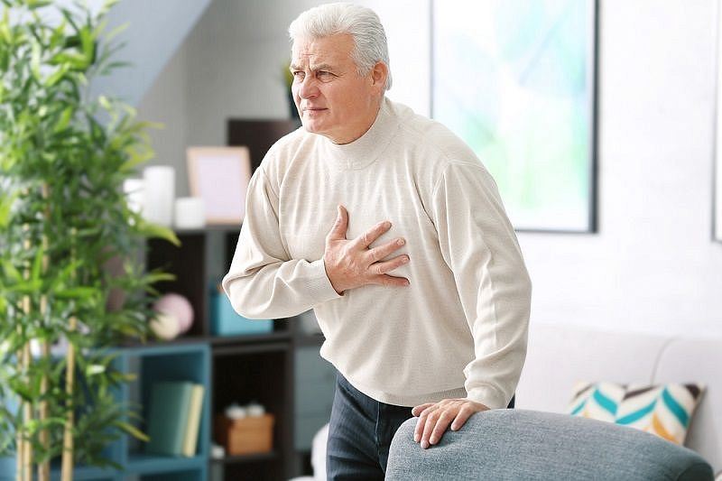 Врач назвал симптомы, указывающие на склонность к инфаркту 