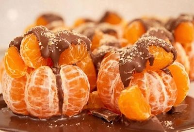 Мандарины в шоколаде вместо сложных тортов за 25 минут — быстро, изящно и с хрустящей глазурью
