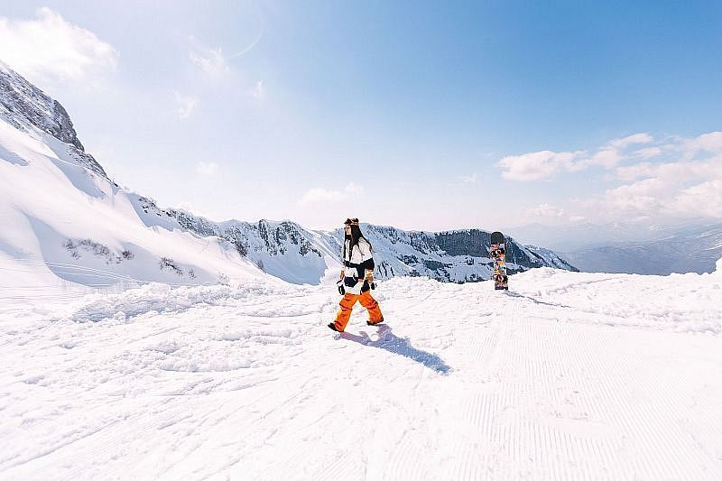 Спрос на сезонные ски-пассы на курорте «Роза Хутор» вырос почти на 20%