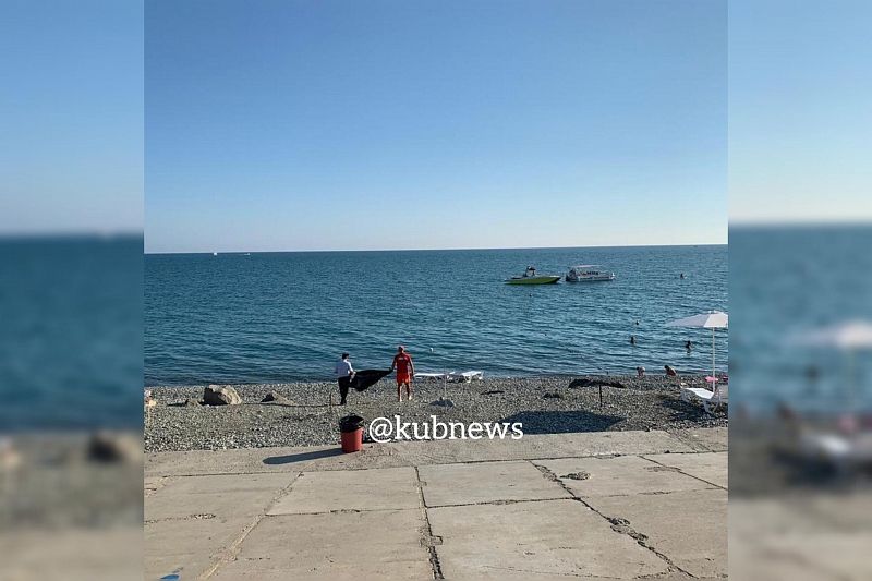 В Краснодарском крае при столкновении гидроциклов в море погибли два человека