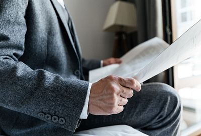 Рейтинг Forbes, висковый дистиллят, перемирие США и Ирана, «попкорновая болезнь» и бездомные животные на Кубани. Главное к утру 23 апреля