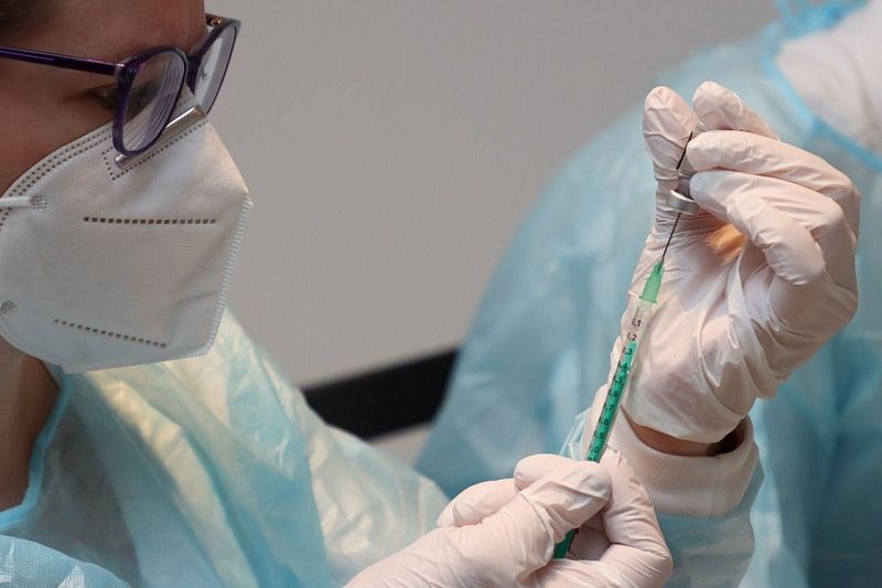 На Кубани во время нерабочих дней будут открыты все пункты вакцинации