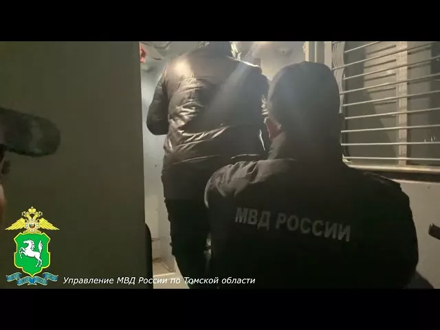 В Томске задержаны мать и дочь, похитившие более 3,8 млн рублей у воспитанницы детского дома
