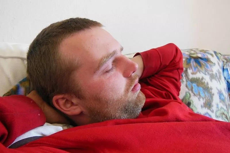 Бессонница отступит: 5 способов быстро уснуть без таблеток