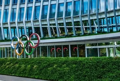 МОК оставил в силе запрет на проведение международных соревнований в России и Беларуси 