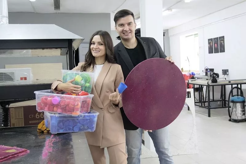 Анна и Сергей Ярошевские одними из первых в крае запустили семейный бизнес по чистой переработке пластика.