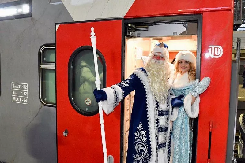 В какое время поезд