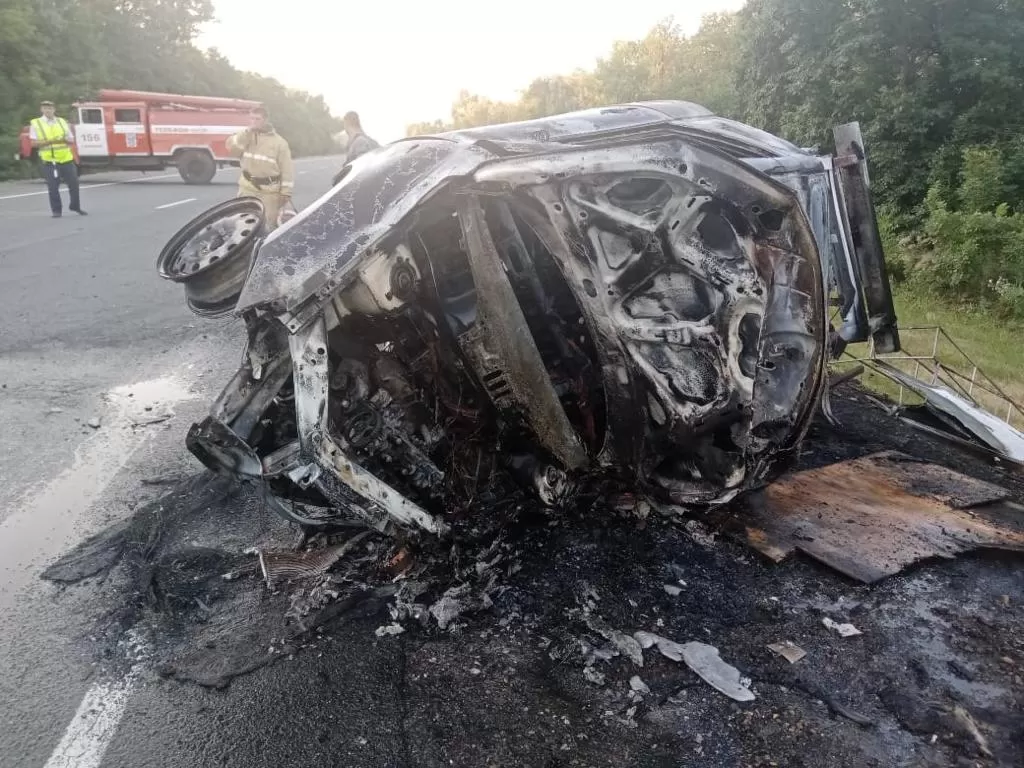 Два человека погибли и три пострадали в жестком ДТП в Краснодарском крае