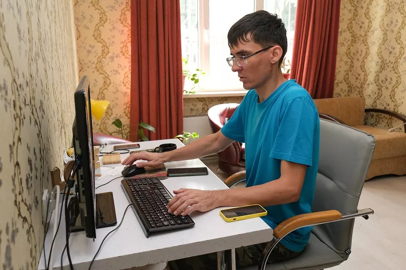 В Краснодаре открылась первая на Кубани квартира сопровождаемого проживания для людей с аутизмом
