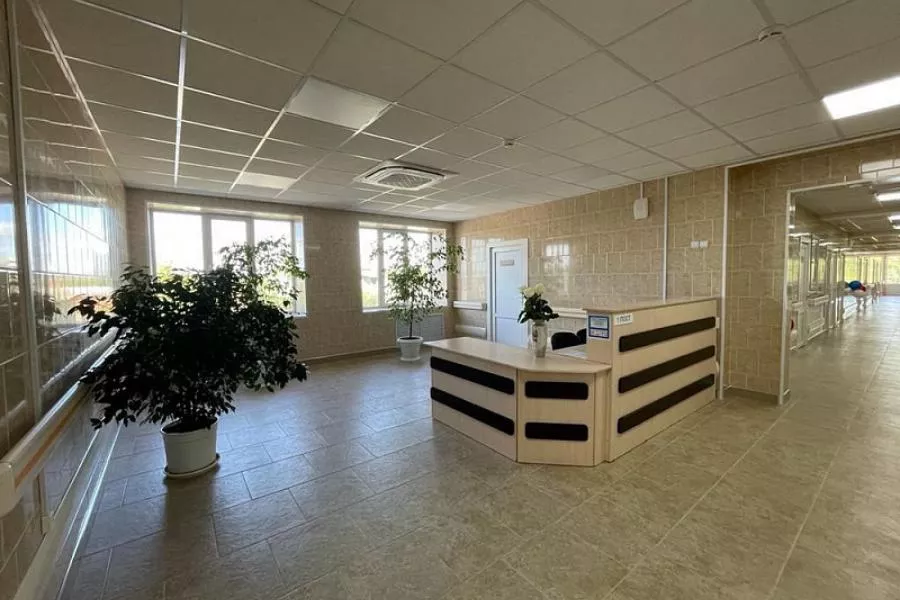 Терапевтическое отделение Отрадненской районной больницы открыли после капремонта 