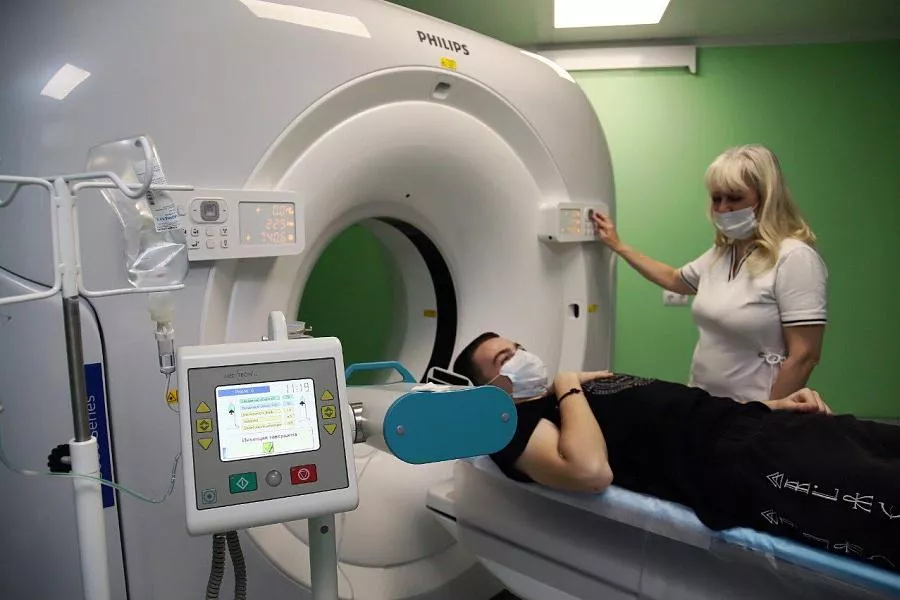 Краевая клиническая больница № 2 по нацпроекту получила новый компьютерный томограф 