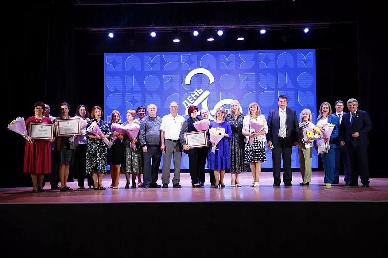 Лучших работников среднего профессионального образования наградили в ...