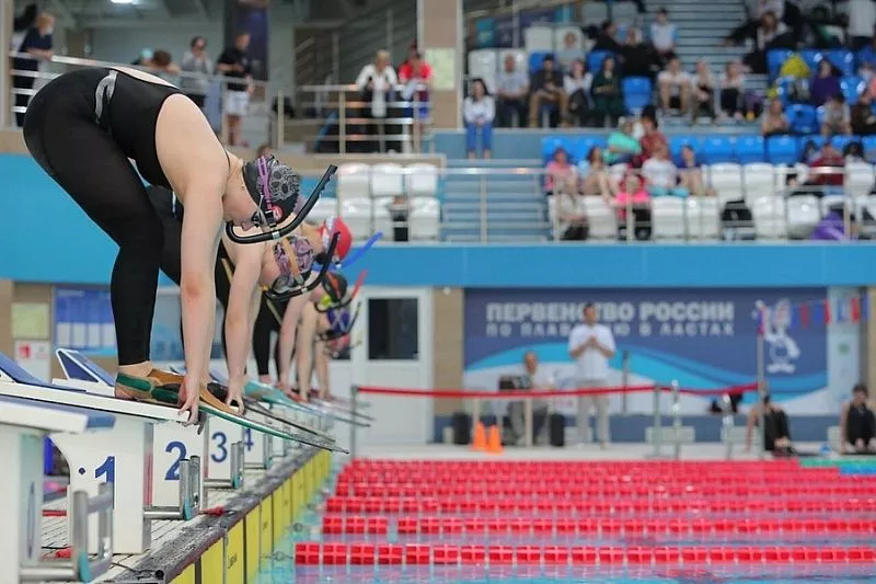 Кубанские спортсмены завоевали шесть медалей на первенстве России по плаванию в ластах. 31 марта 2023 г. Кубанские новости