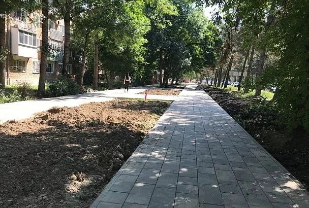 В Горячем Ключе благоустраивают бульвар