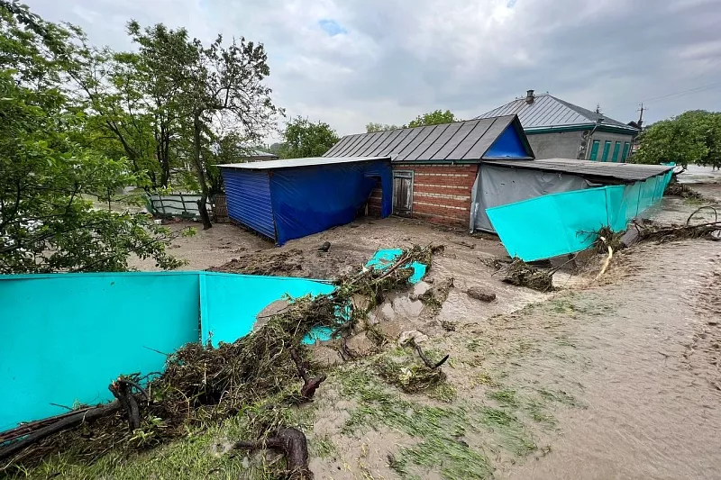 Более 100 дворов и домов подтопило в адыгейском ауле Ходзь