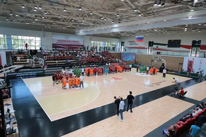 В Краснодаре открыли крупнейший в России молодежный баскетбольный центр 