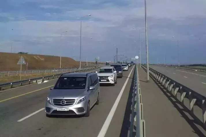 Какая обстановка на подъезде к Крымскому мосту со стороны Краснодарского края