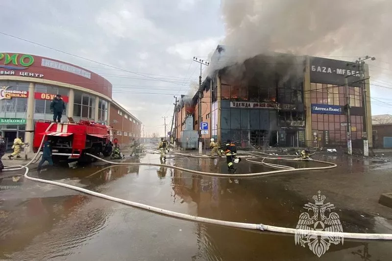 Торговый центр сгорел в станице Тбилисской