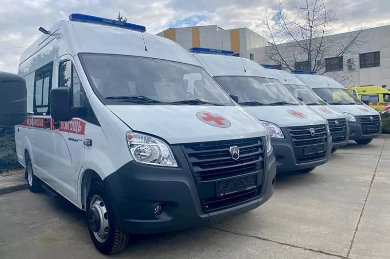 Служба скорой помощи Краснодарского края получила 25 новых автомобилей