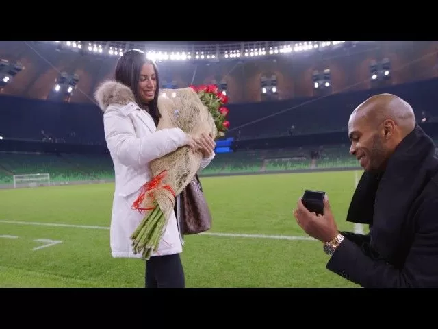 Налдо сделал предложение своей девушке на новом стадионе