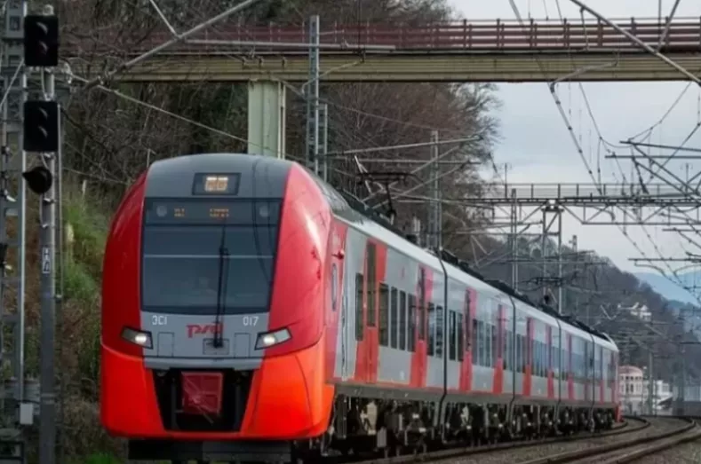 Расписание нескольких электричек в Краснодарском крае изменится на три ...