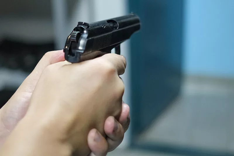 Пытался защитить дочь: на Кубани мужчина получил пули в лицо во время семейного конфликта