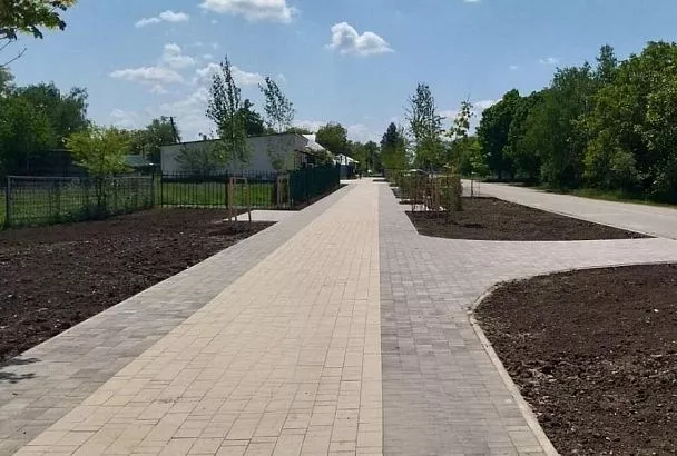Общественное пространство в Мостовском районе благоустроили по нацпроекту