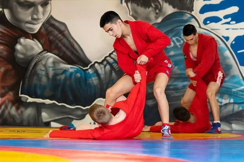 Юные самбисты из Сочи победили на всероссийских соревнованиях
