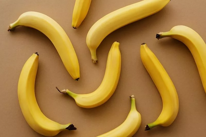 От изжоги и для хорошего настроения: чем еще полезны бананы