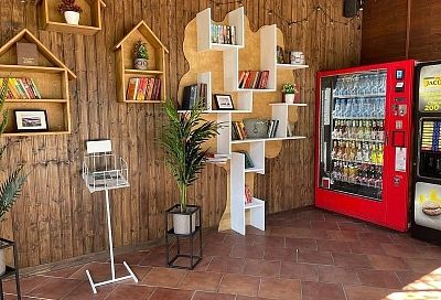 Курортная библиотека: в Абрау-Дюрсо для туристов открыли интеллектуальное пространство